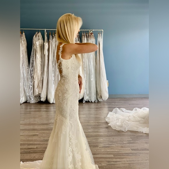 Maggie Sottero Abbie Wedding Dress Size 4 Ivory - Picture 3 of 7